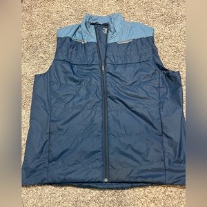 Brooks cascadia thermal running vest XXL